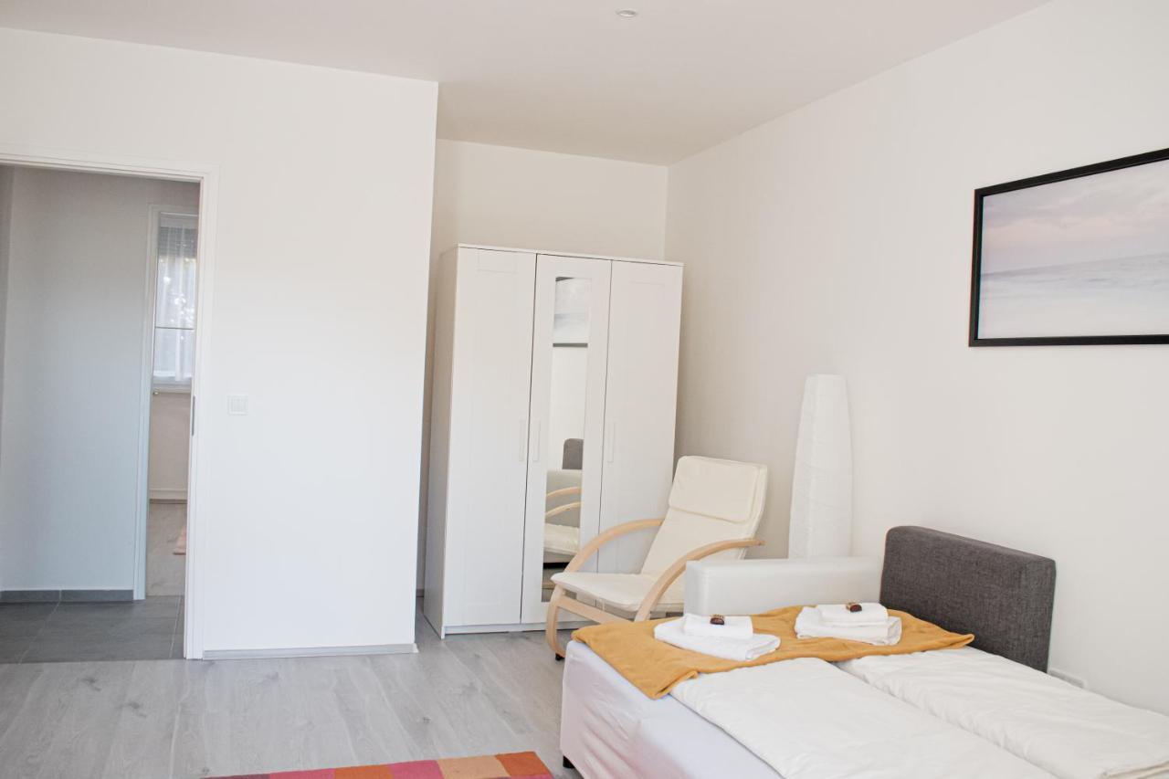 Fodormenta Residence เอ็กเกอร์ ภายนอก รูปภาพ