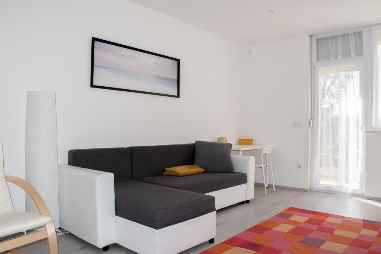 Fodormenta Residence เอ็กเกอร์ ภายนอก รูปภาพ